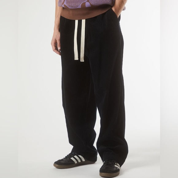 UO • Wide Wale Corduroy Beach Pants in Black - Picture 1 of 11